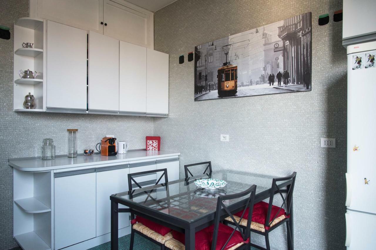 Luxurious 4bdr Penthouse Near Duomo Cathedral Milan