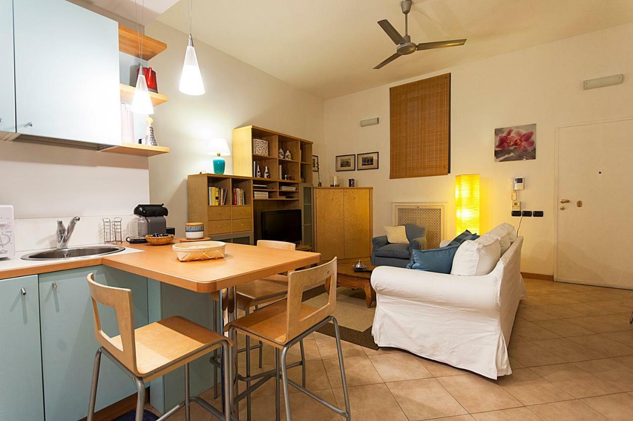 Elegant In Sant'ambrogio Apartment