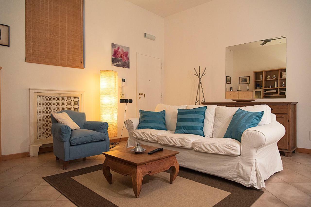 Elegant In Sant'ambrogio Apartment