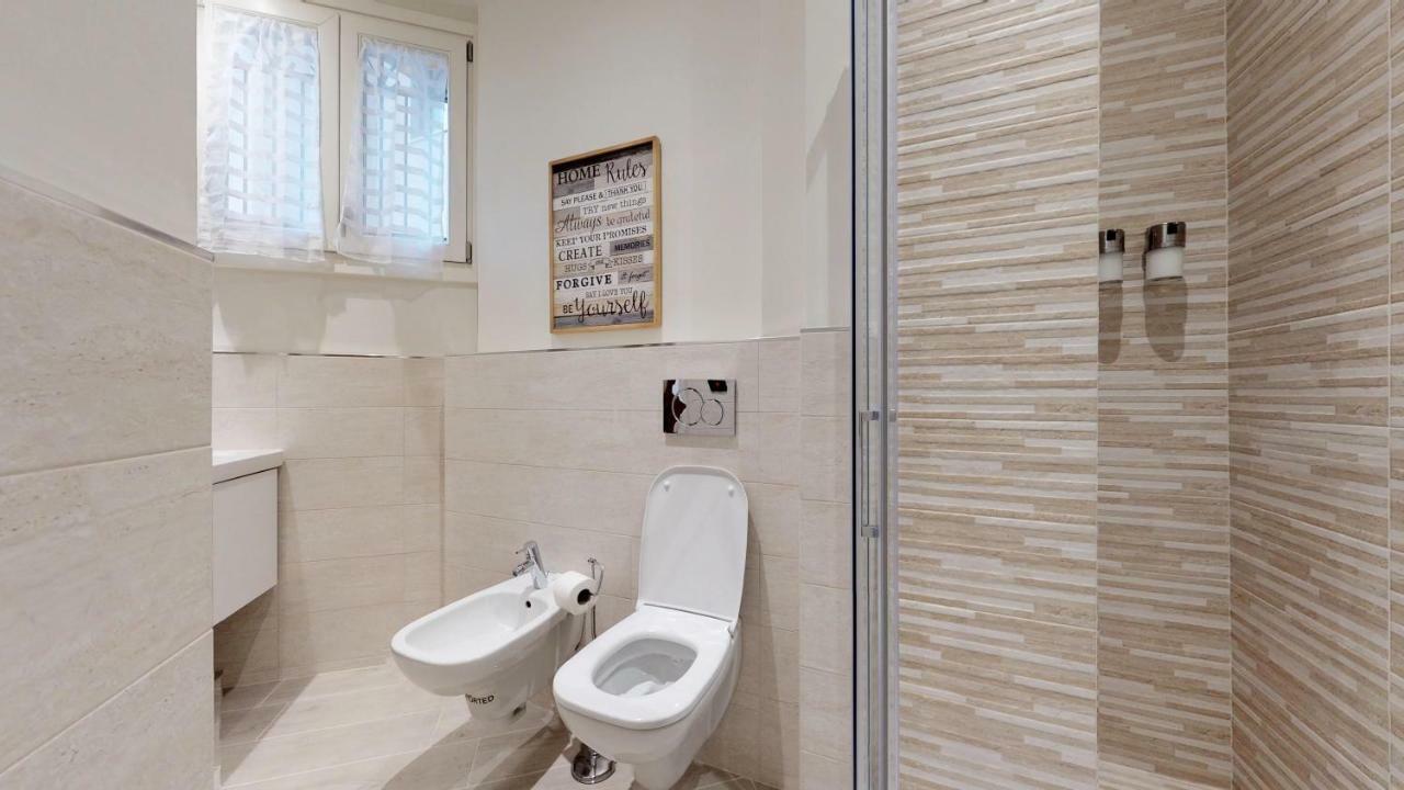 Duomo Luxury Apartment *