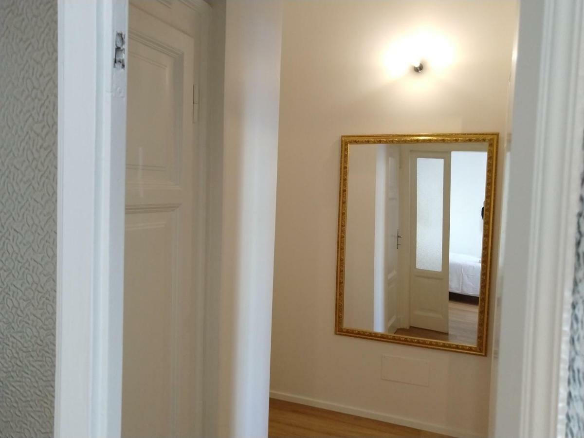 Apartment Grey Design *
