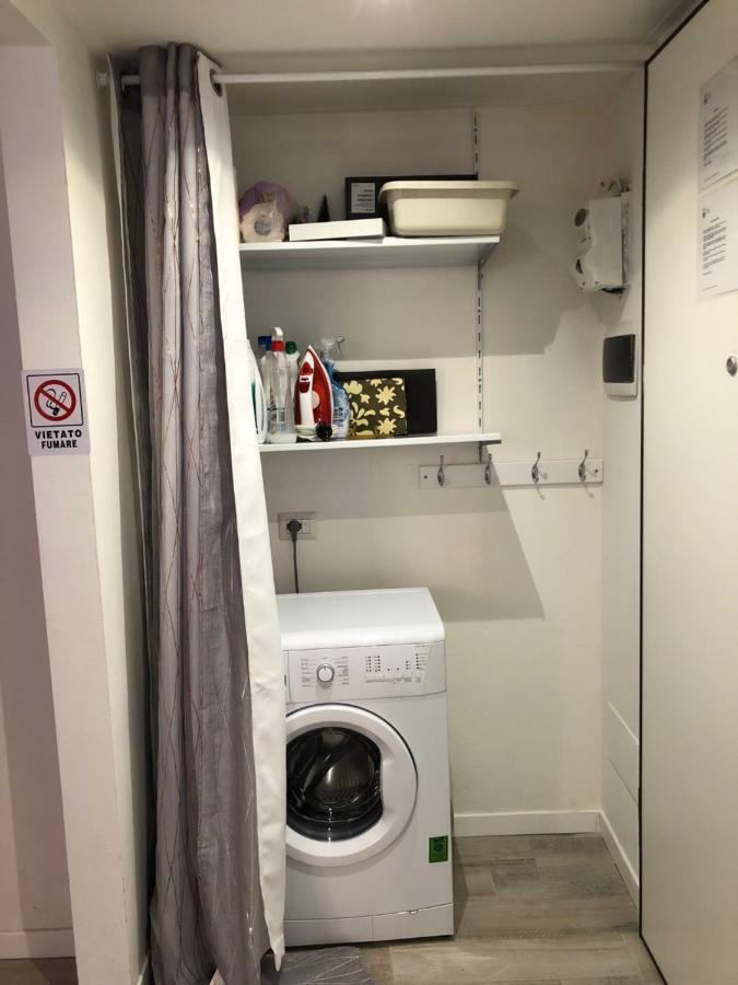 Joy House -central Near Metro Arco Della Pace Brera-entire Perfect For Work & Play, Nightlife With Ac & Fast Wifi Welcome To The Cool Joy House! Leilighet