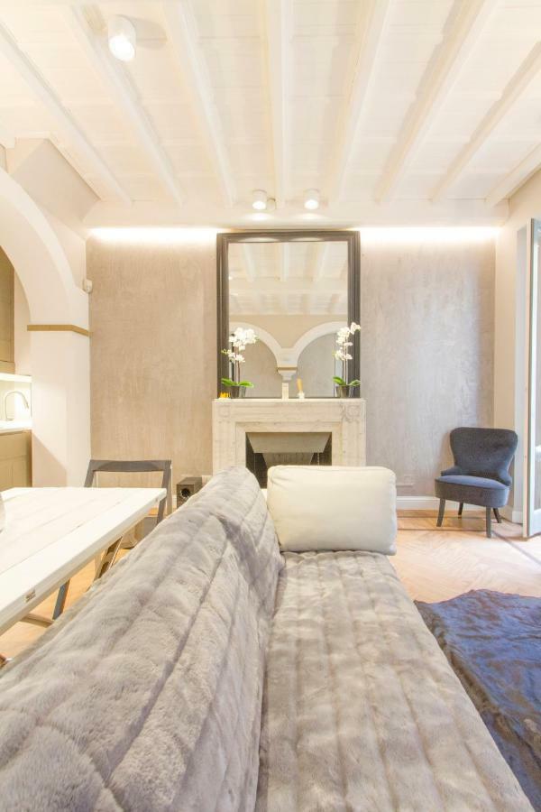Appartamento Elegante E Completamente Arredato In Duomo *