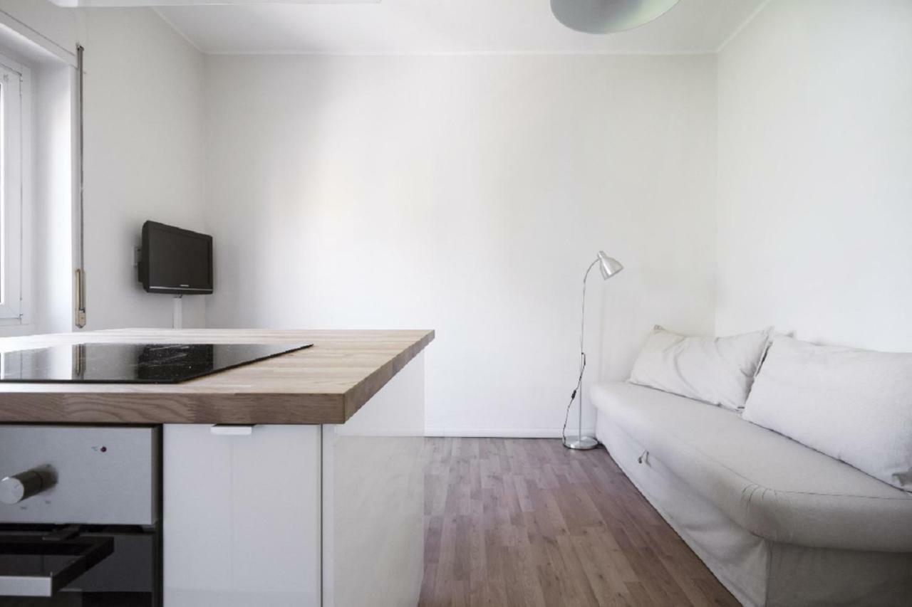 Tagiura Apartment *