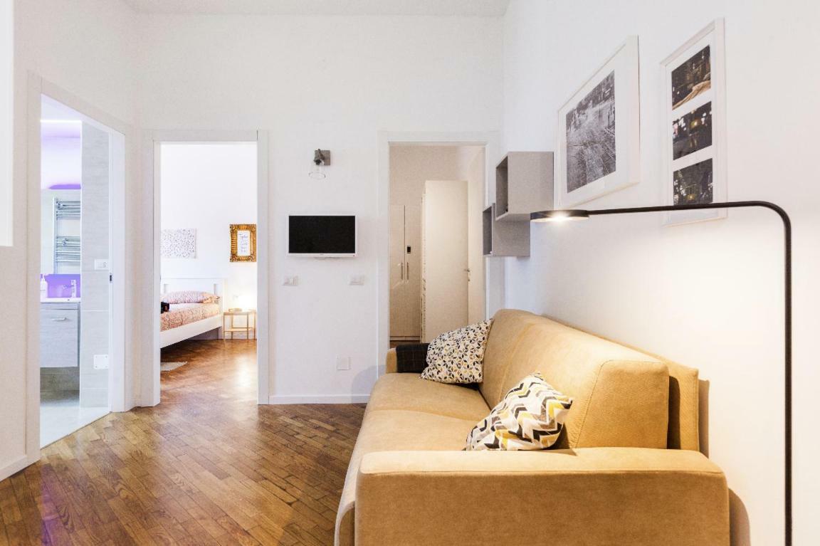 New Capolinea 5 - * Milano