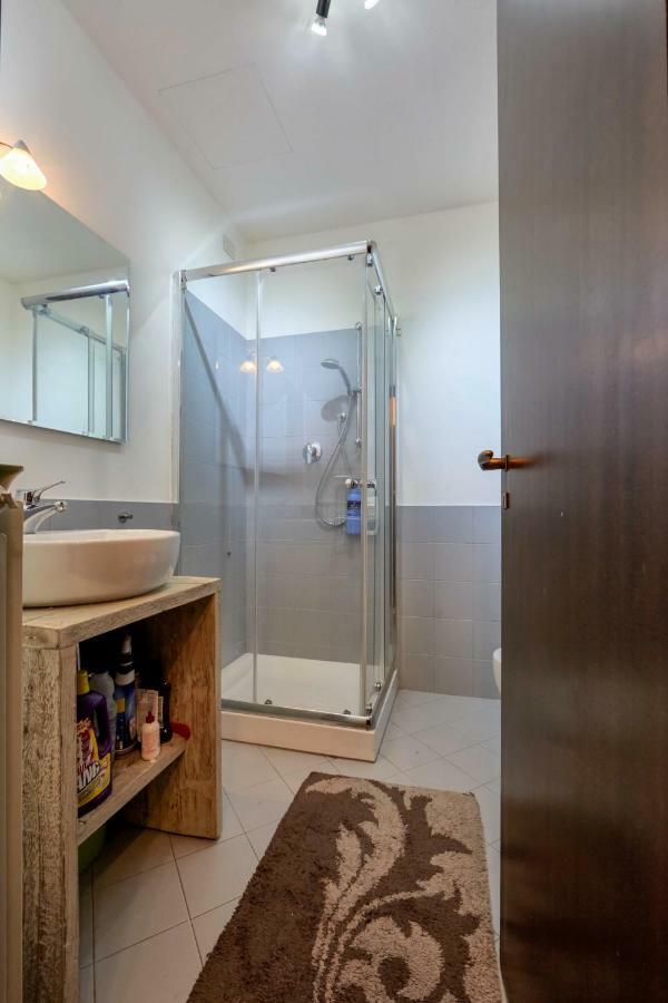 11 Via Lecco Apartment *