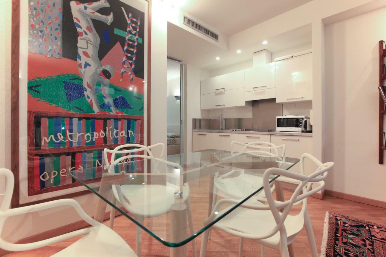 Hozyhome - Lovely Flat In Via Madonnina 23 Apartment *