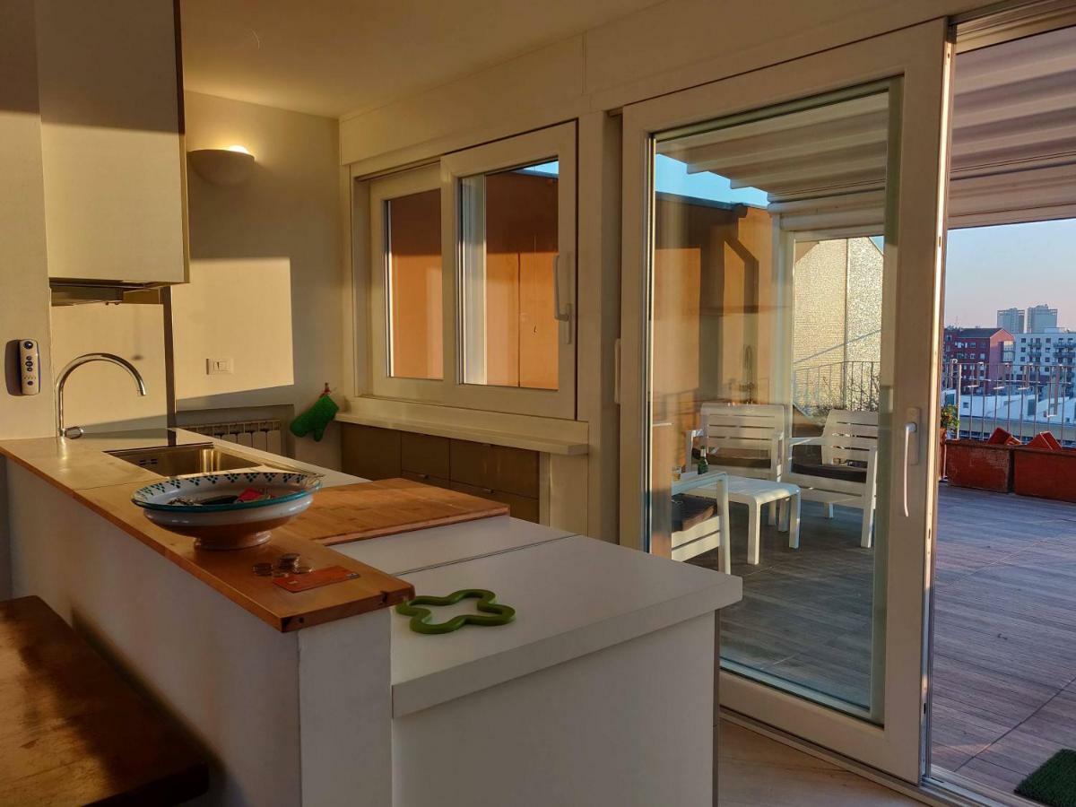 Exclusive Rooftop With Large Terrace In Solari/tortona Appartement