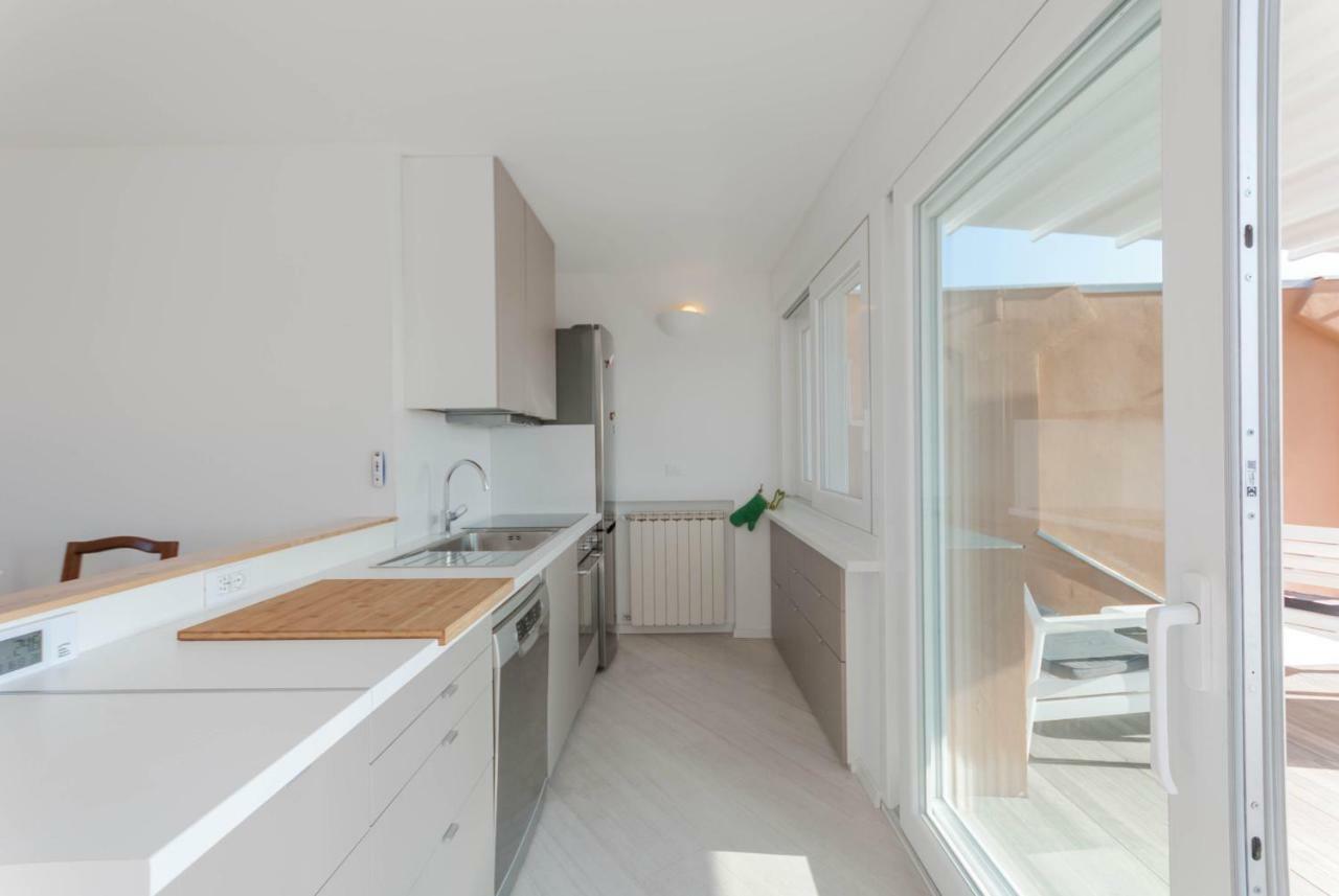 Exclusive Rooftop With Large Terrace In Solari/tortona Appartement Milaan