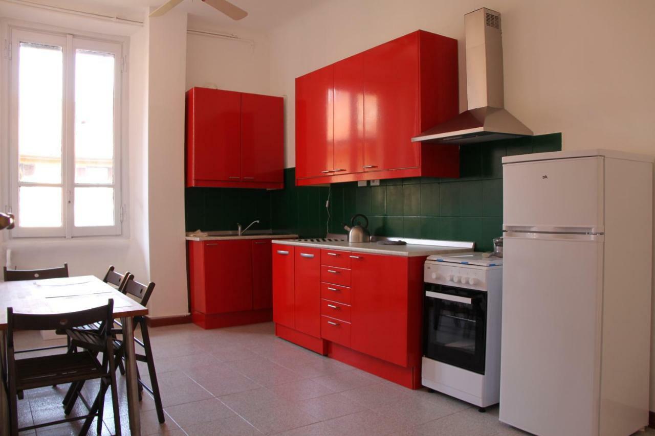 Viale Lunigiana - Penthouse - 6 People Appartement