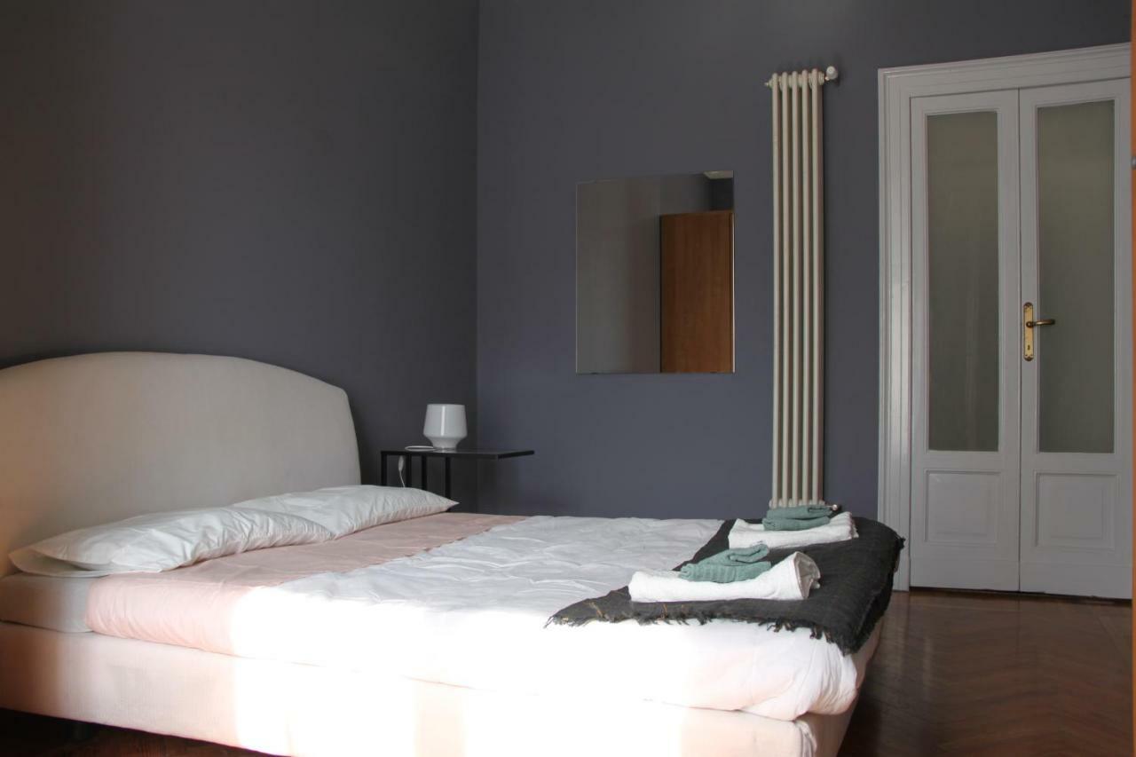 Viale Lunigiana - Penthouse - 6 People Appartement