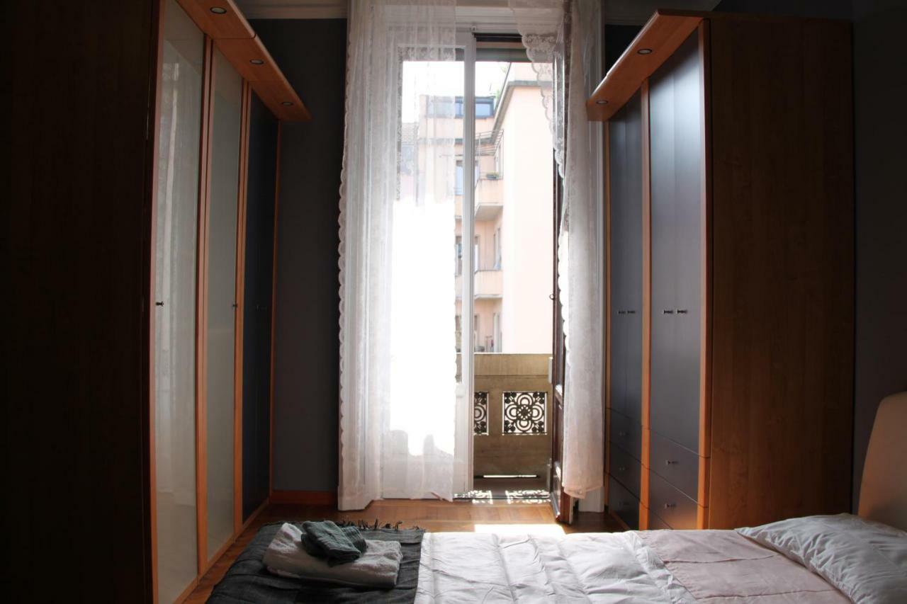 Viale Lunigiana - Penthouse - 6 People Appartement