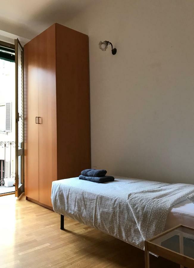 Via Paracelso, 5 * Milano