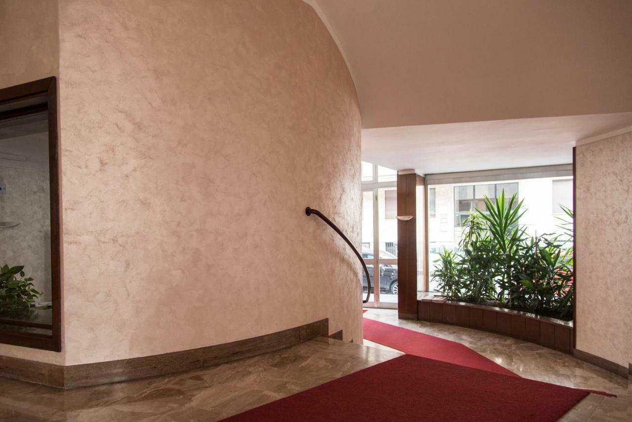 Youhosty - Copernico 47 Apartment