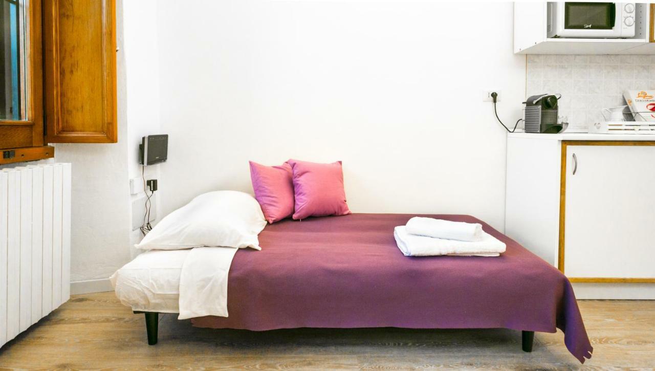 Via Crema 6 * Mailand