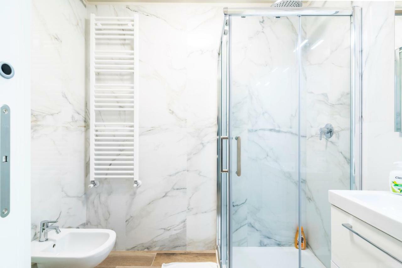 Menabrea Flat * Milano
