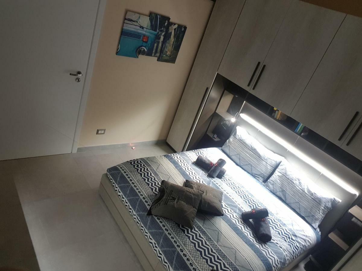 Apartment In Certosa Station