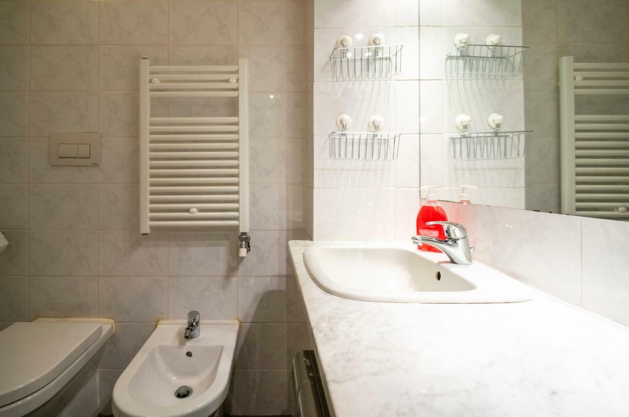Legnone B Flat Appartamento *