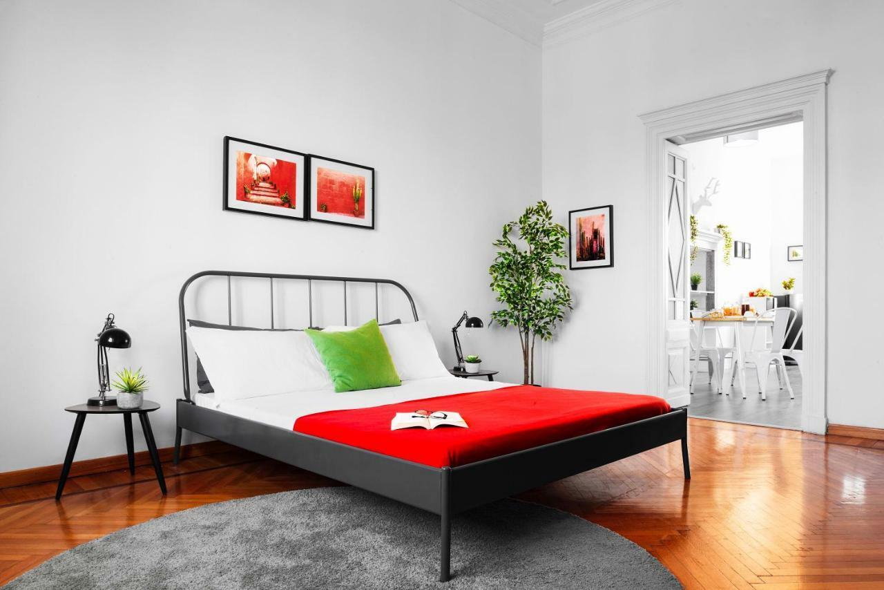 Hemeras Boutique Homes - 4 Design Homes In Center Appartamento Milano