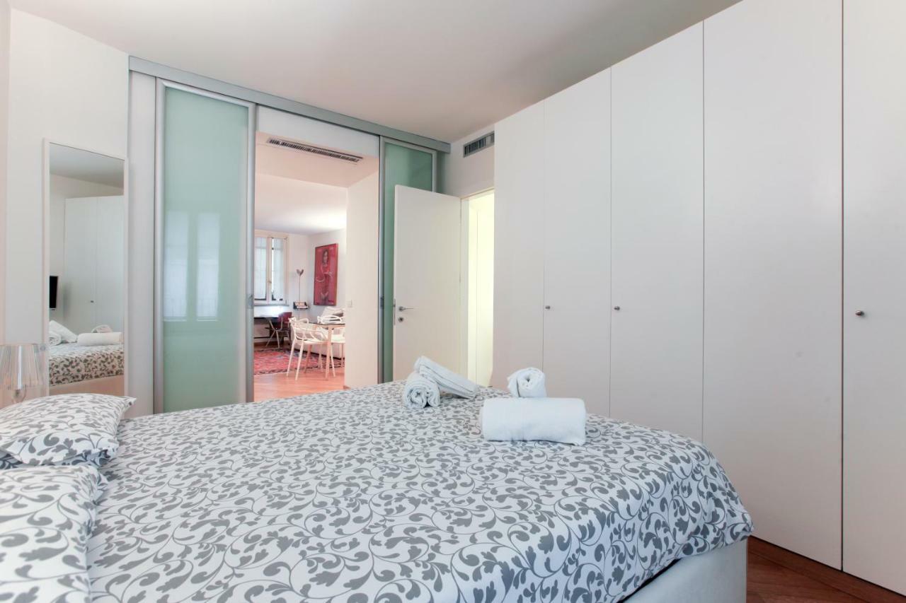 Hozyhome - Lovely Flat In Via Madonnina 23 *