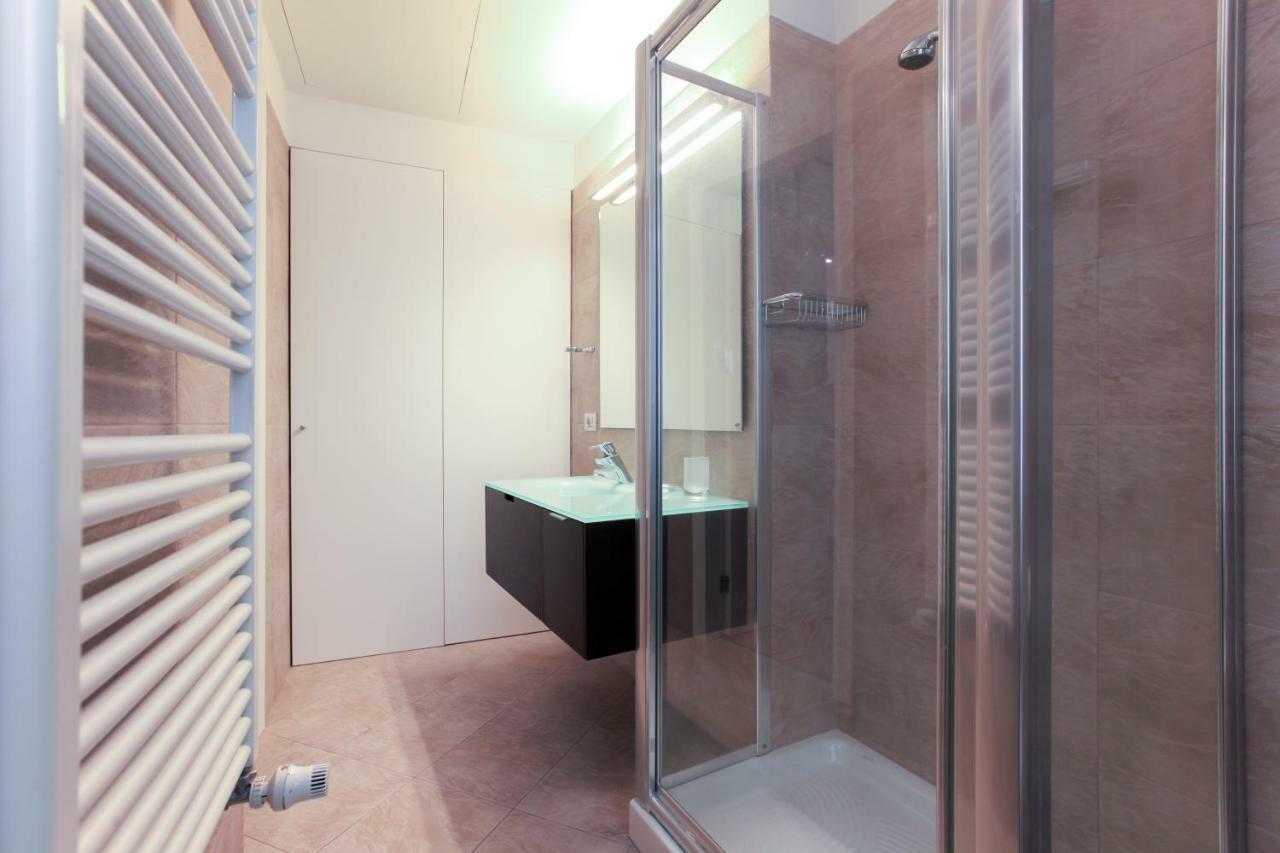 Hozyhome - Lovely Flat In Via Madonnina 23