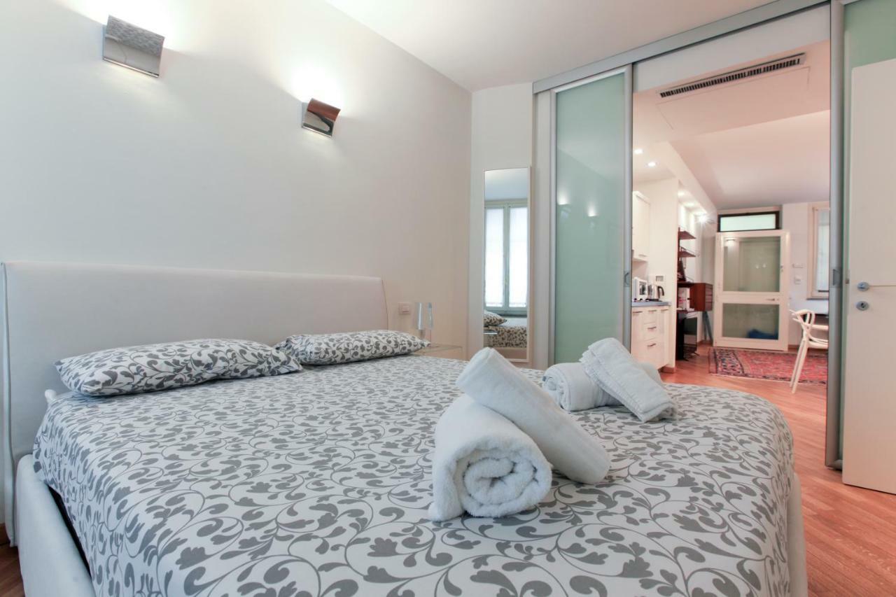 Apartment Hozyhome - Lovely Flat In Via Madonnina 23