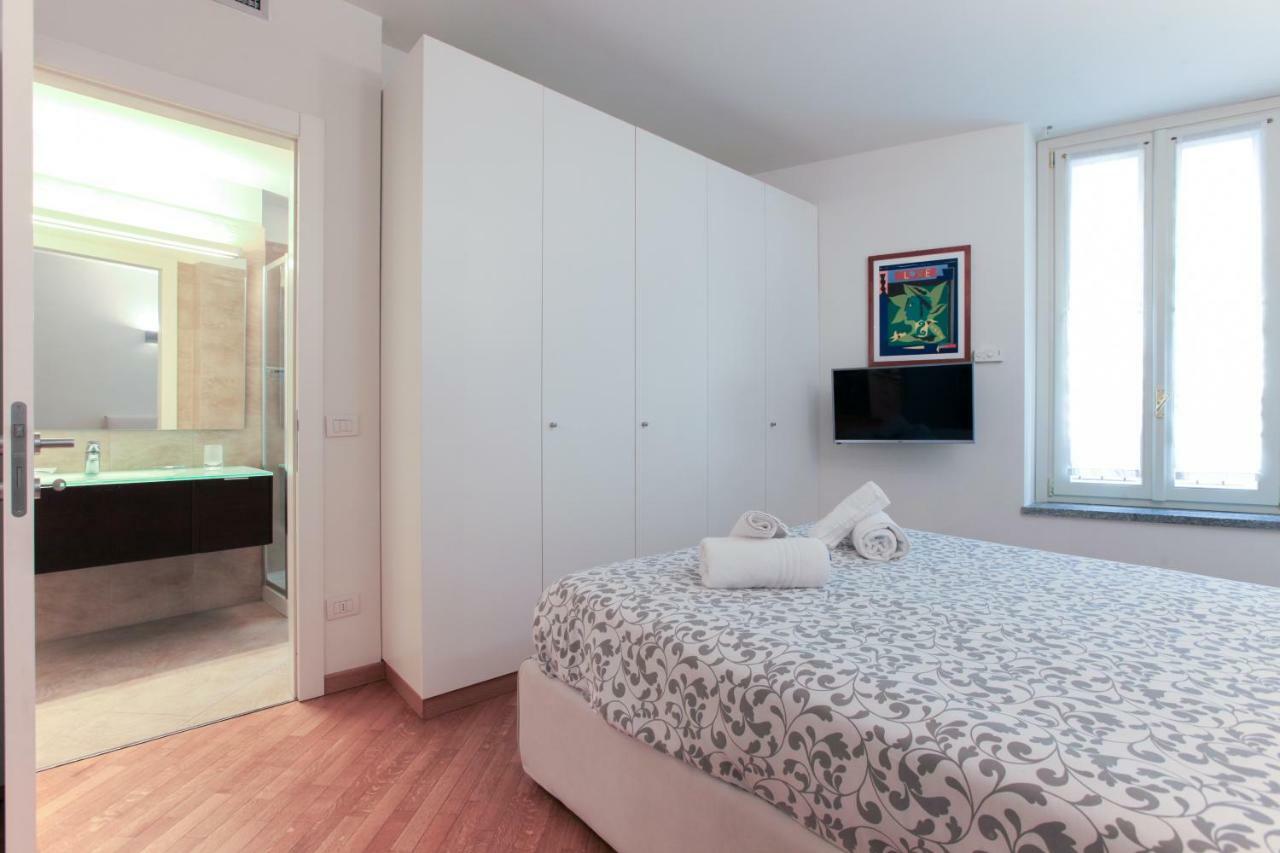Hozyhome - Lovely Flat In Via Madonnina 23