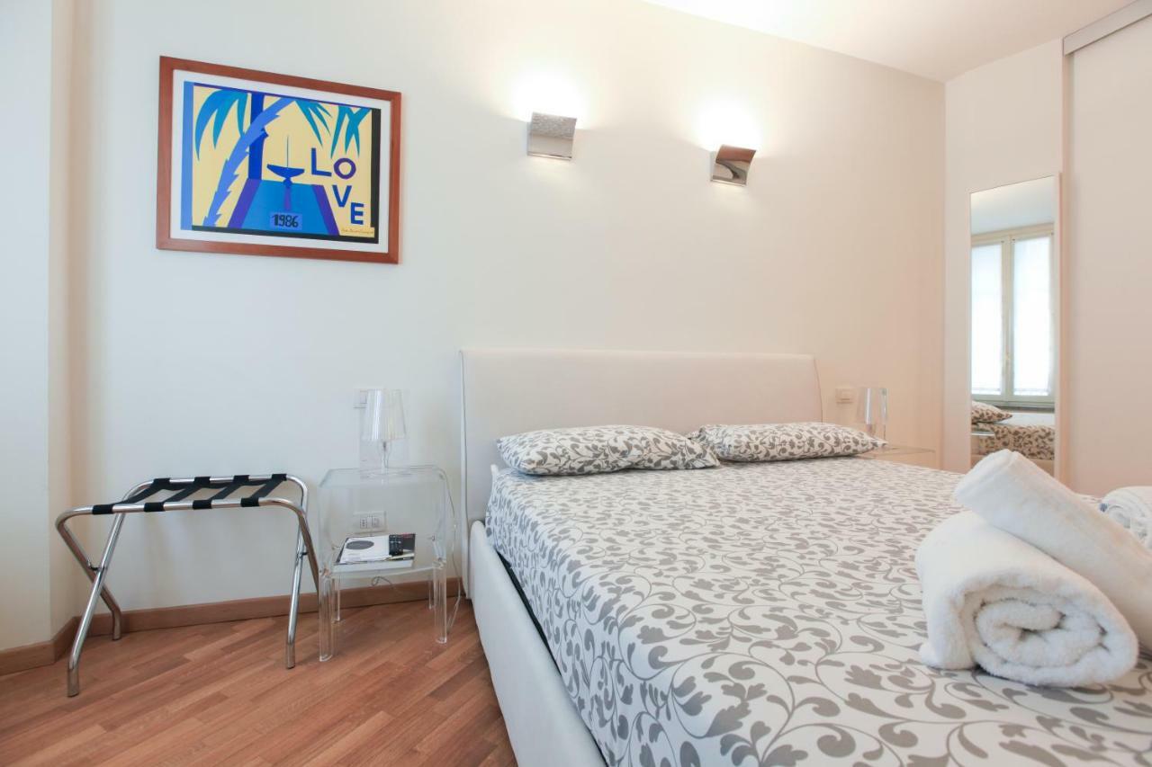 Apartment Hozyhome - Lovely Flat In Via Madonnina 23 *