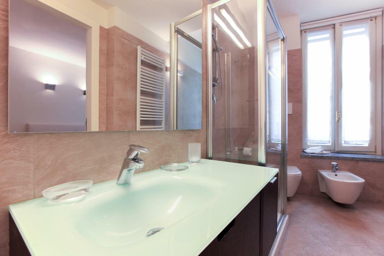Apartment Hozyhome - Lovely Flat In Via Madonnina 23 *