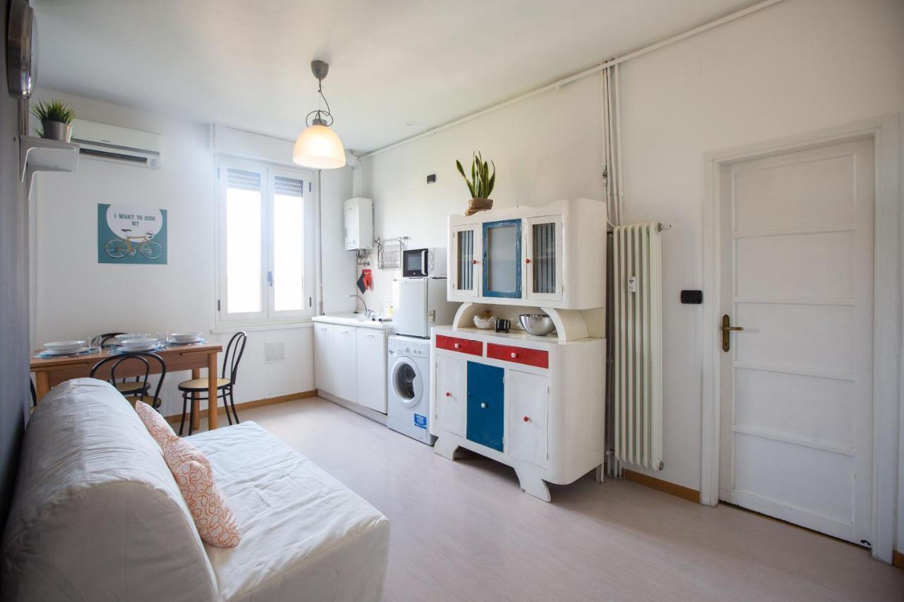 Appartement - Sacchini 16 *