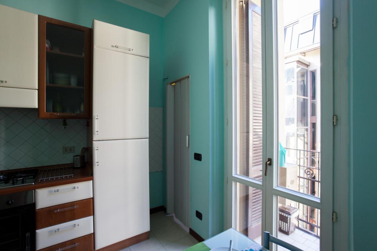 Appartement Colorful Apt In *