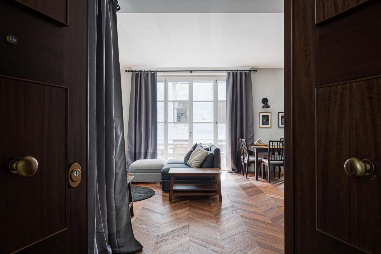 Apartment Wide And Bright Two Bedroom Apartment- Via Freguglia *