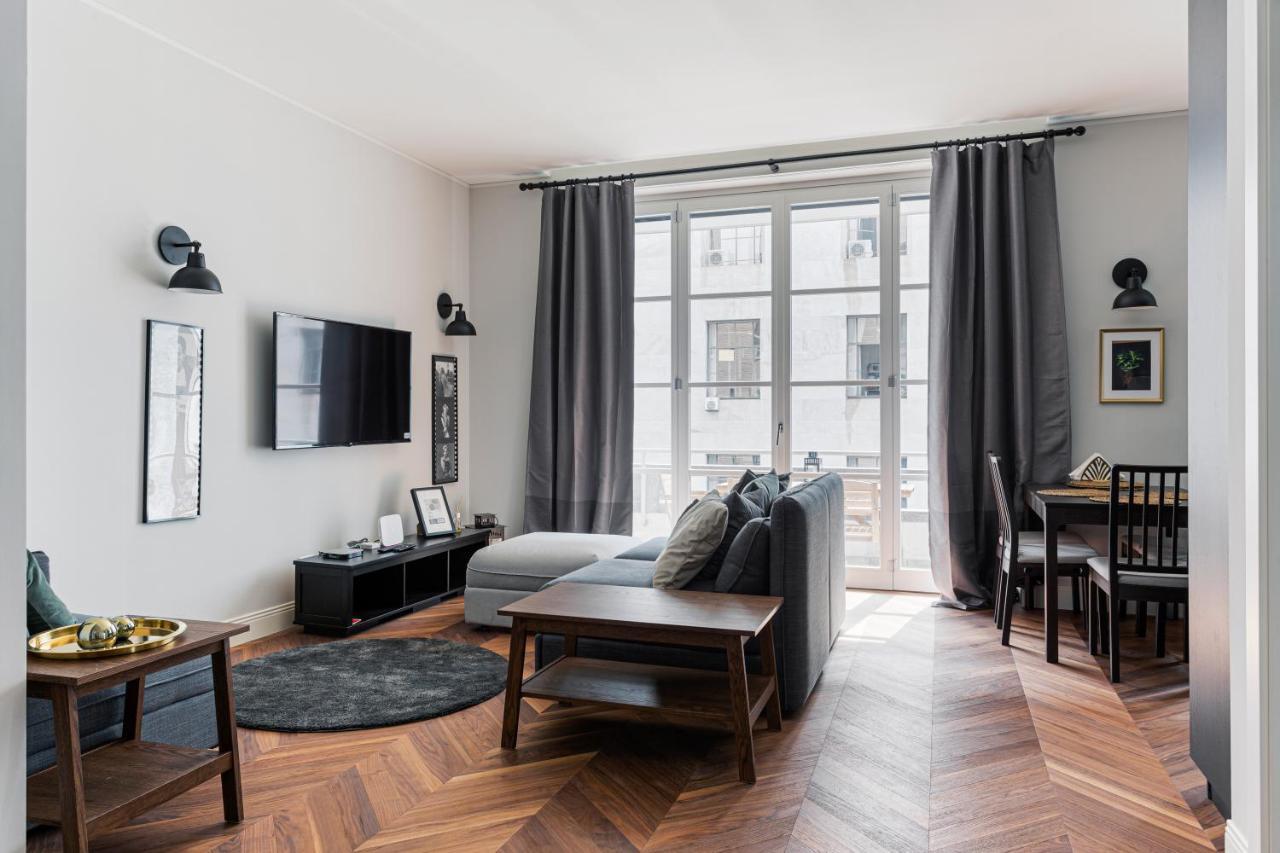 Wide And Bright Two Bedroom Apartment- Via Freguglia Apartment Mailand