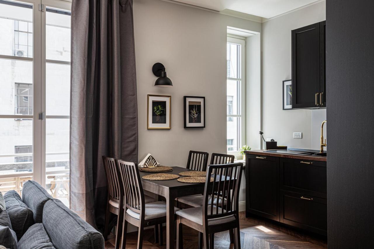 Apartment Wide And Bright Two Bedroom Apartment- Via Freguglia Mailand
