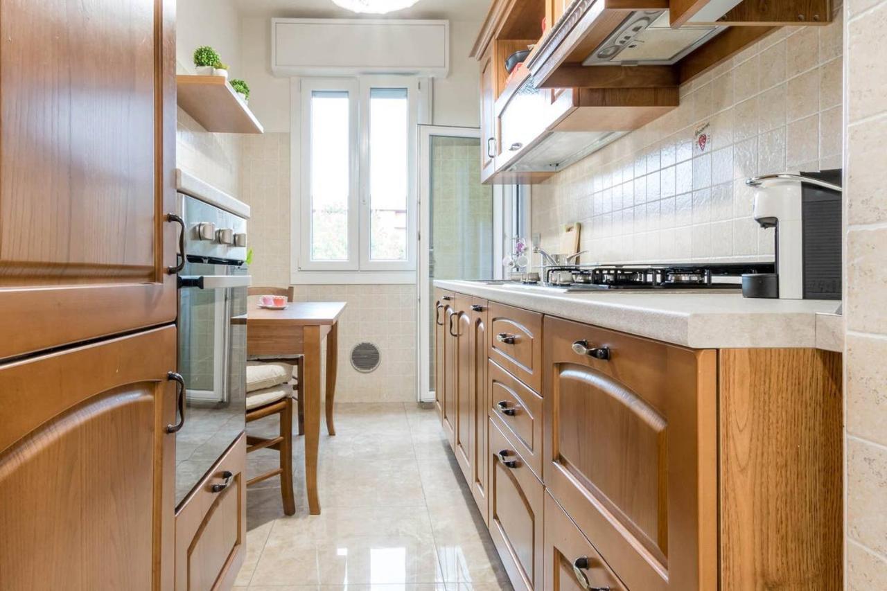 Apartment Altido Lovely For 6 Located In Vibrant Gallaratese *