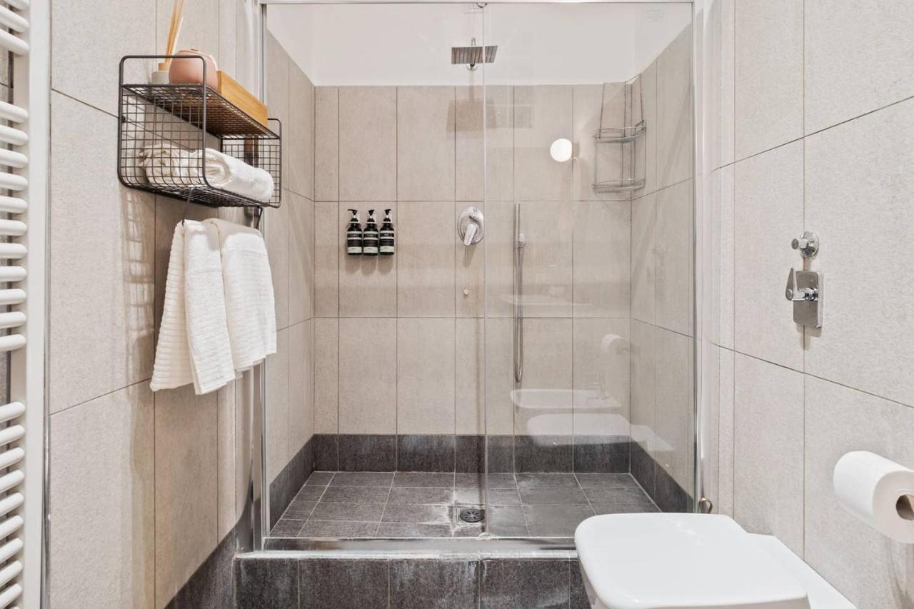 Apartment Design And Stylish Flat In Centrale