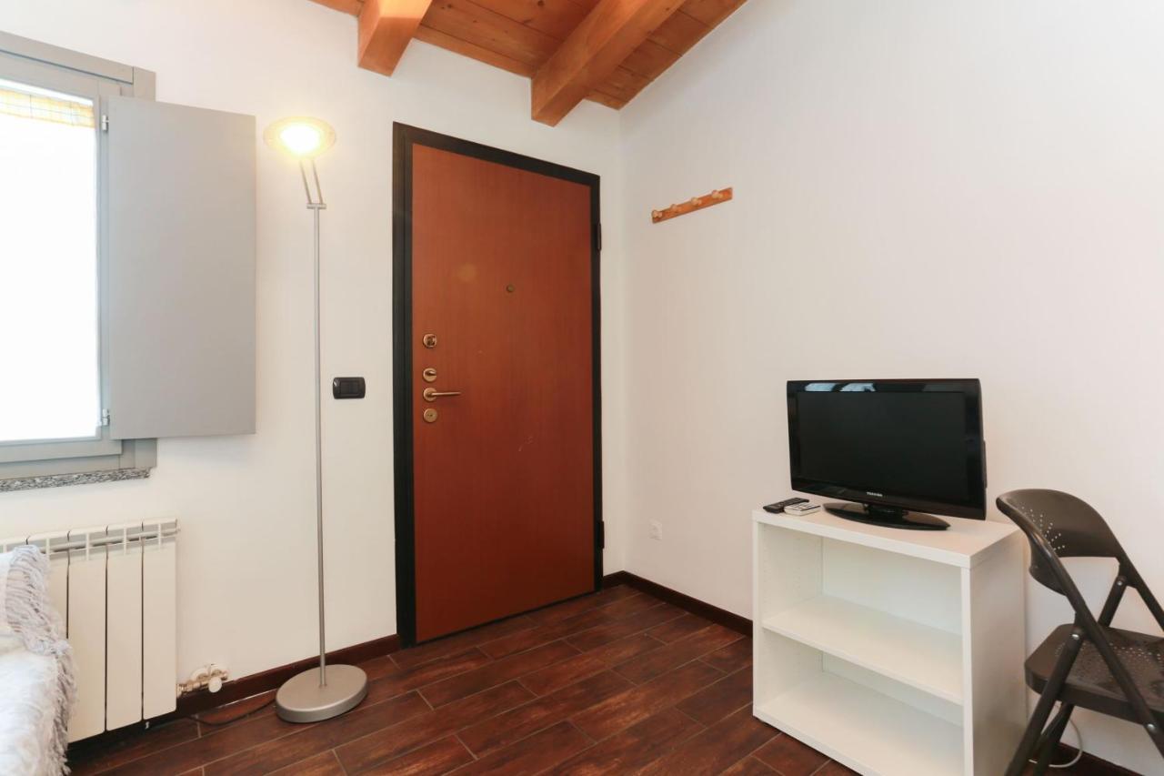 Apartment The Rent - Pretty In