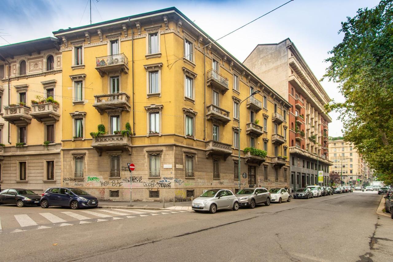 Elegante Casa Liberty Apartment Milan