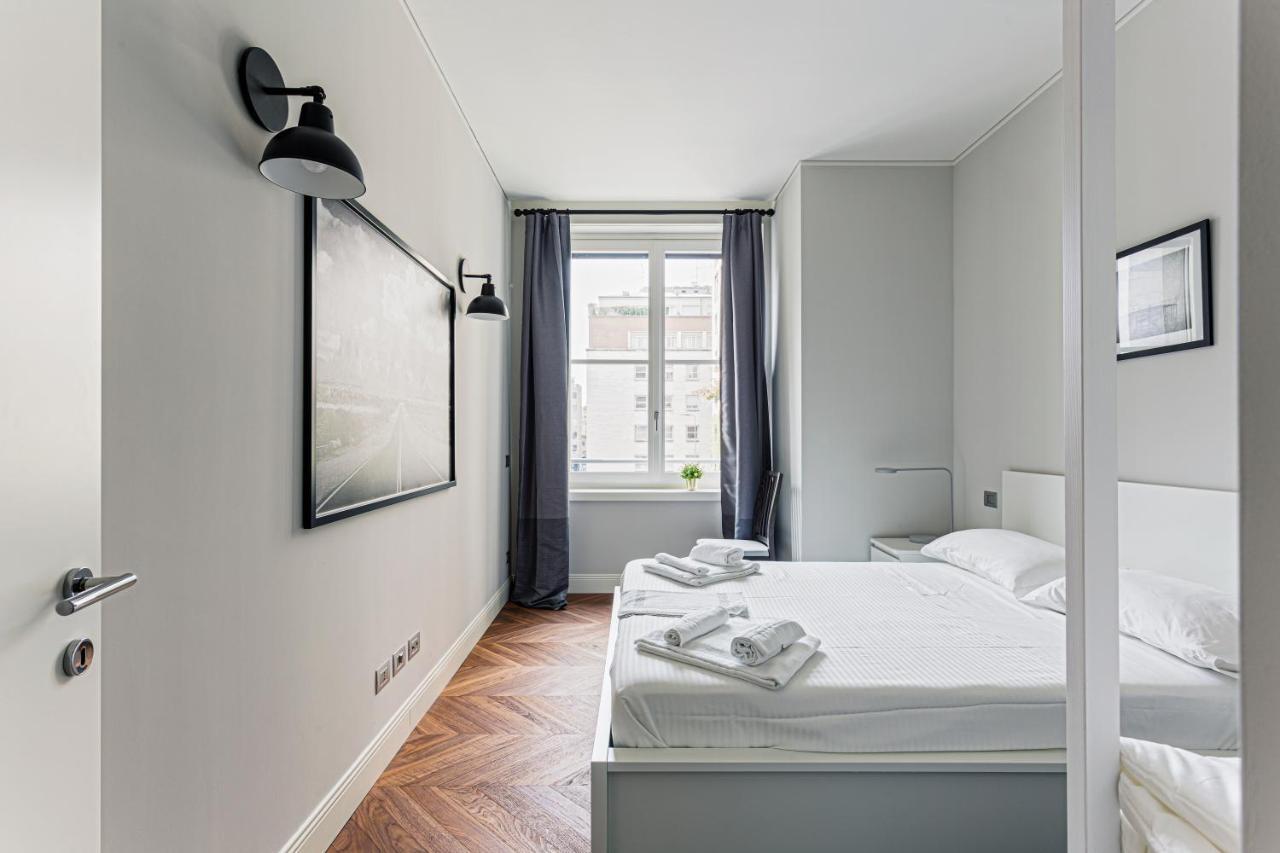 Apartment Wide And Bright Two Bedroom Apartment- Via Freguglia