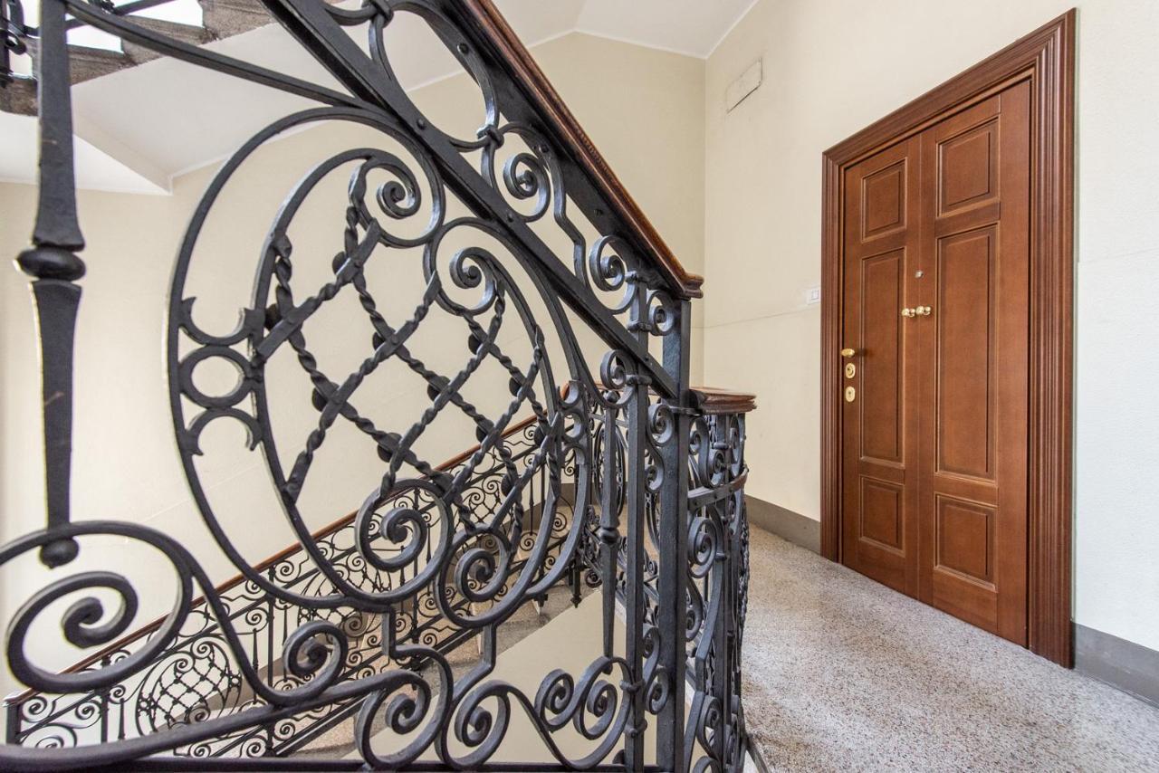 Elegante Casa Liberty Milan