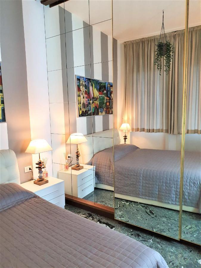 S. Ambrogio Square Appartement