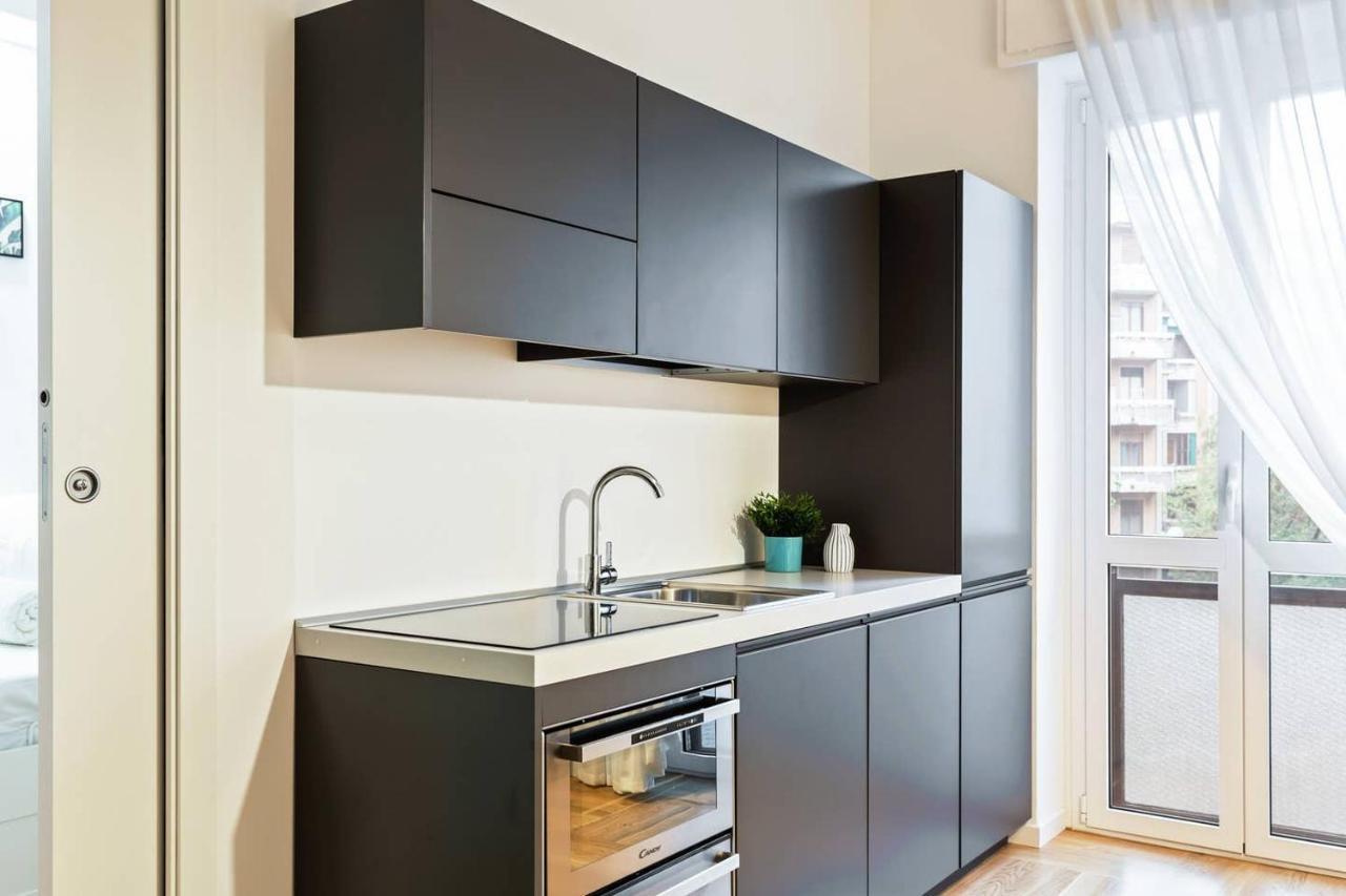 Design And New Flat In Navigli District * Milan