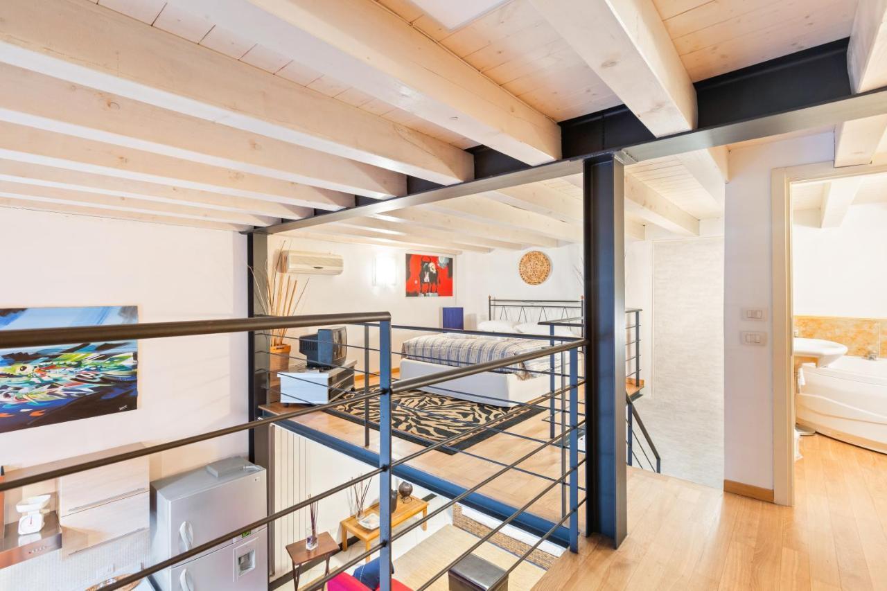 Stylish Loft Porta Romana Appartamento Milano
