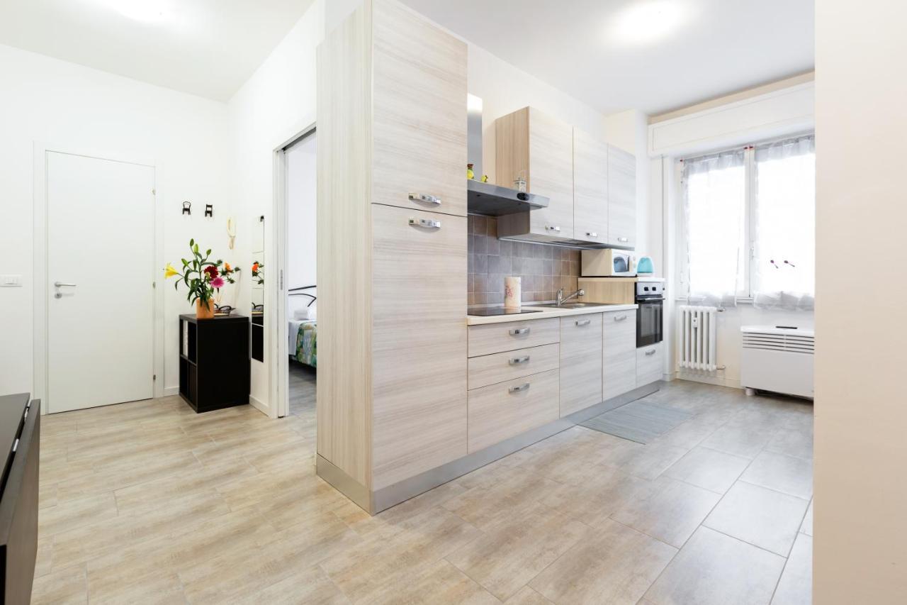 Renovated Flat Subway Yellow Line Appartement