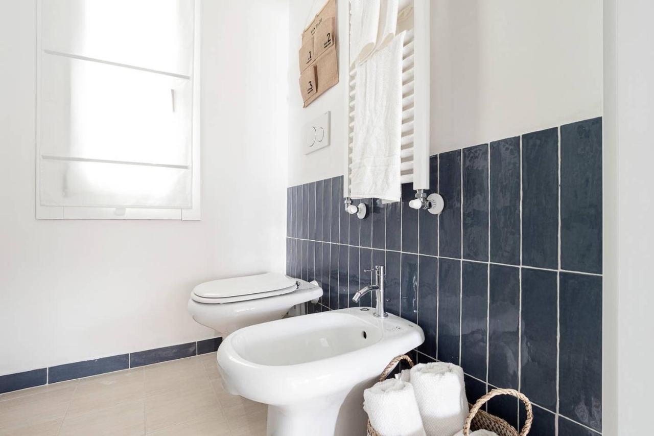Golden Navy Design In Porta Venezia Appartamento Milano