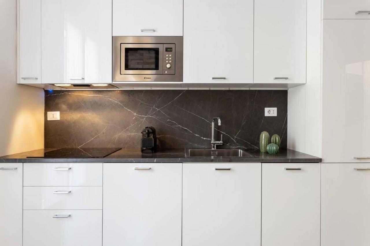Modern&new Flat In Duomo Area Milano