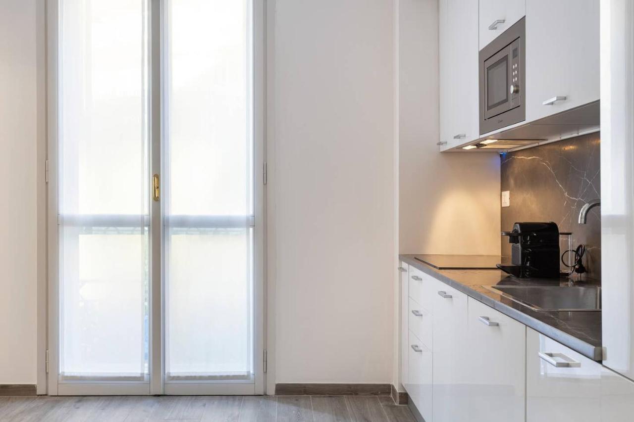 Modern&new Flat In Duomo Area Milano