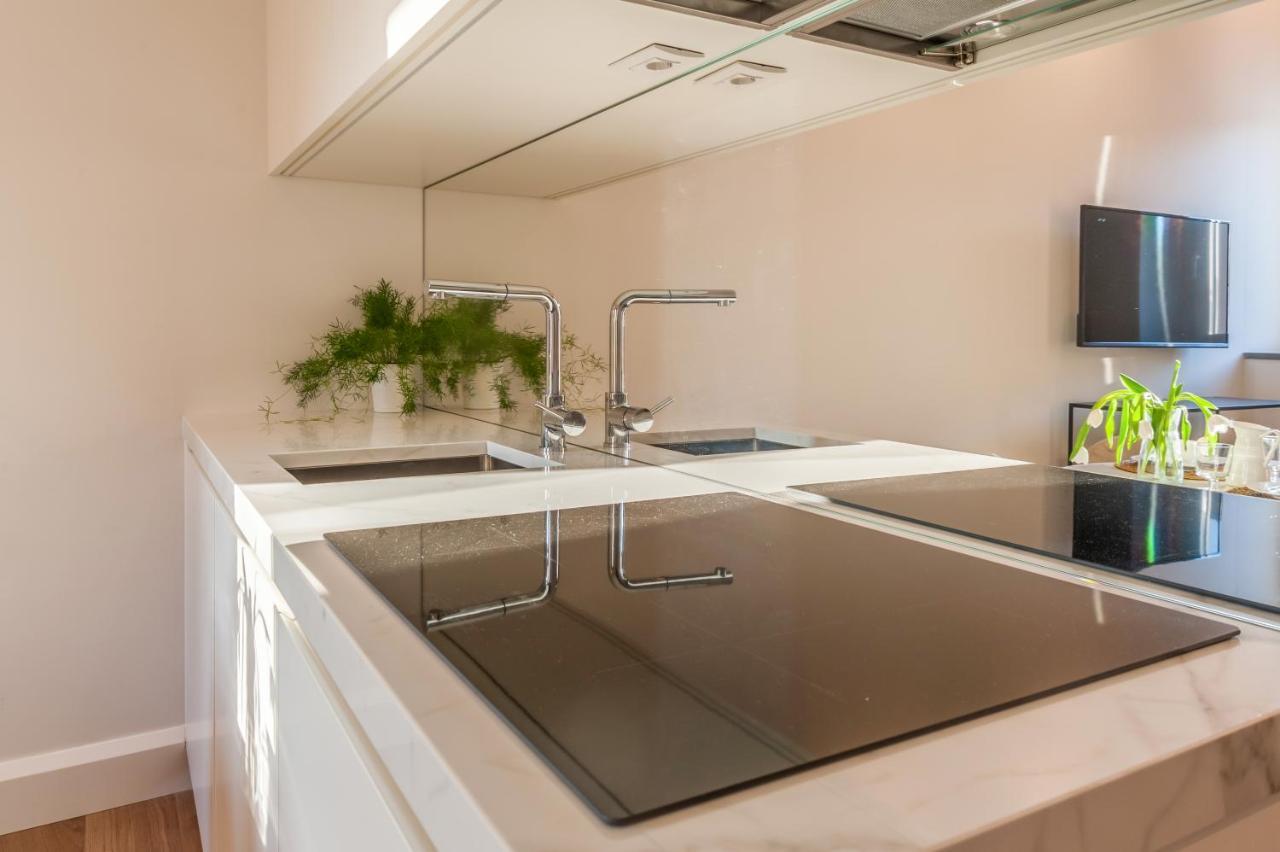 B' House Deluxe - Piazza Affari M1 Cordusio Apartment