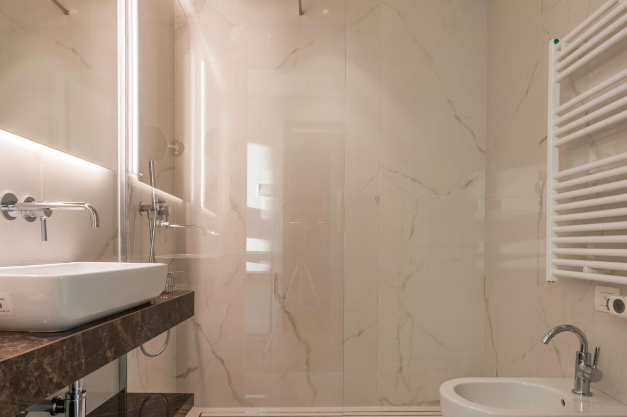 B' House Deluxe - Piazza Affari M1 Cordusio * Milan