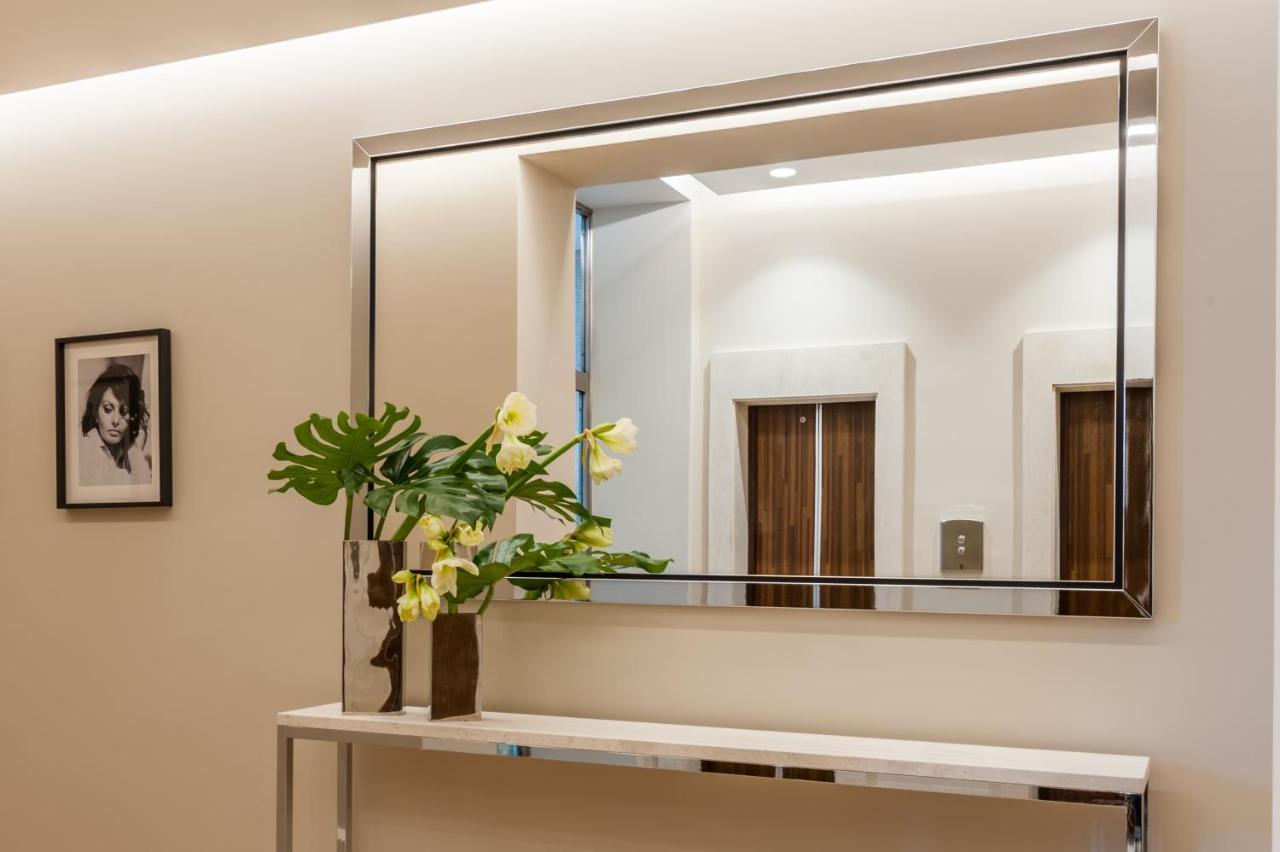 B' House Deluxe - Piazza Affari M1 Cordusio * Milan